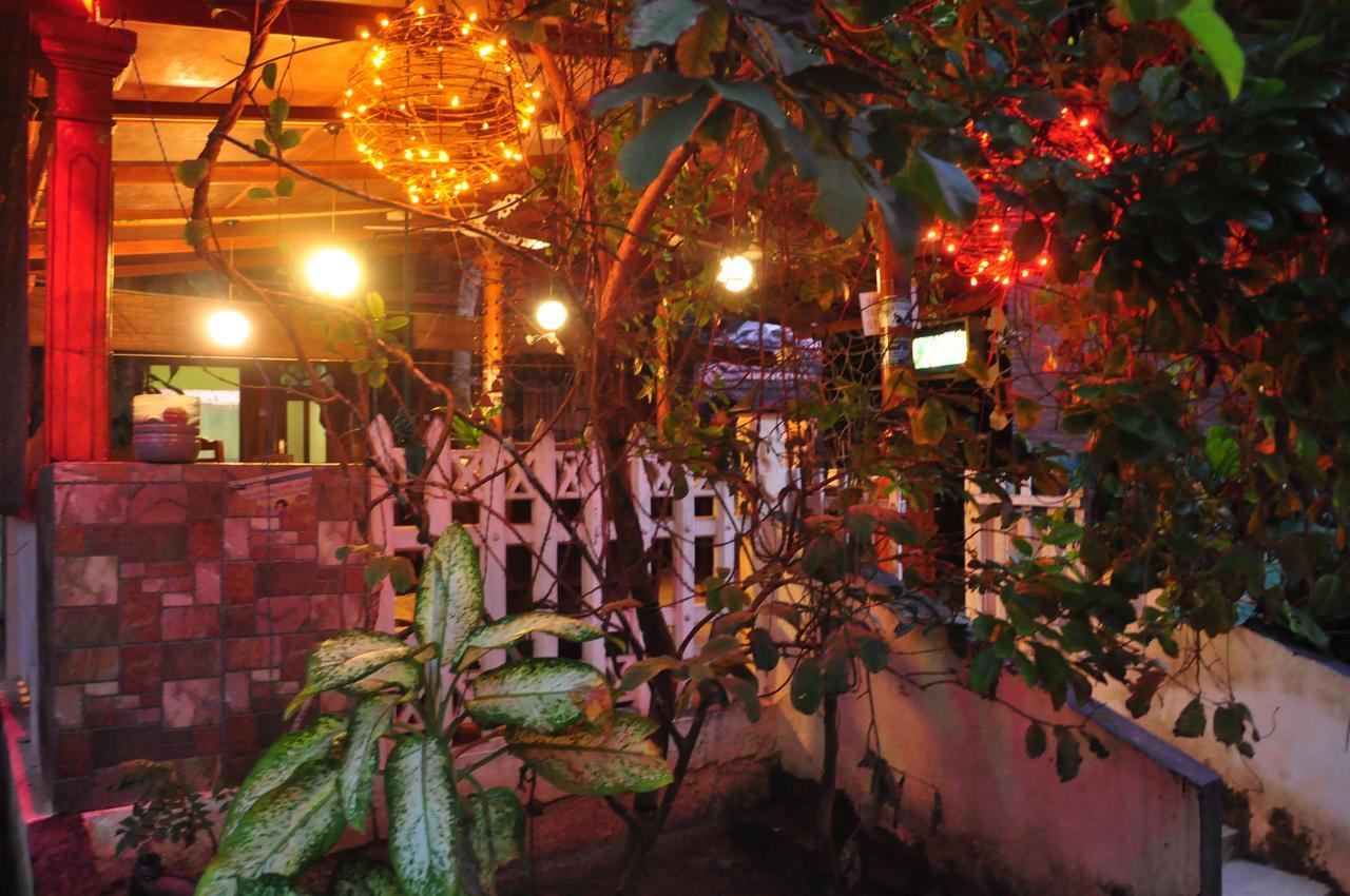 Mama'S Place Mirissa Exterior photo
